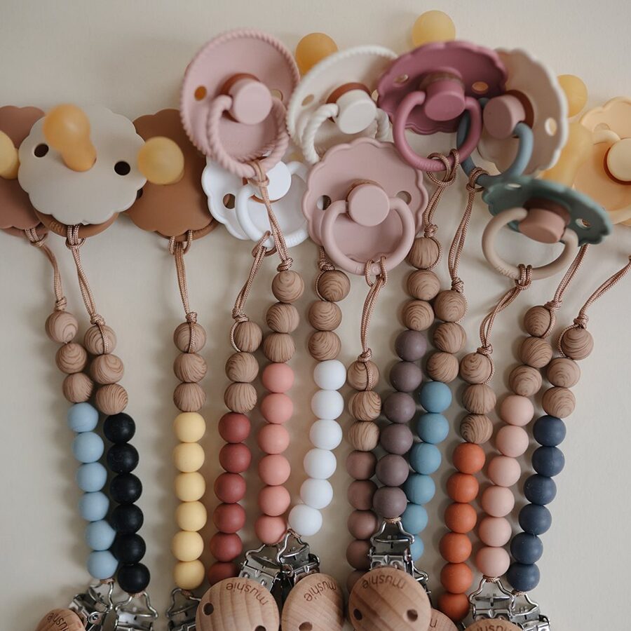 Mushie Pacifier Clips Eva Dried Thyme