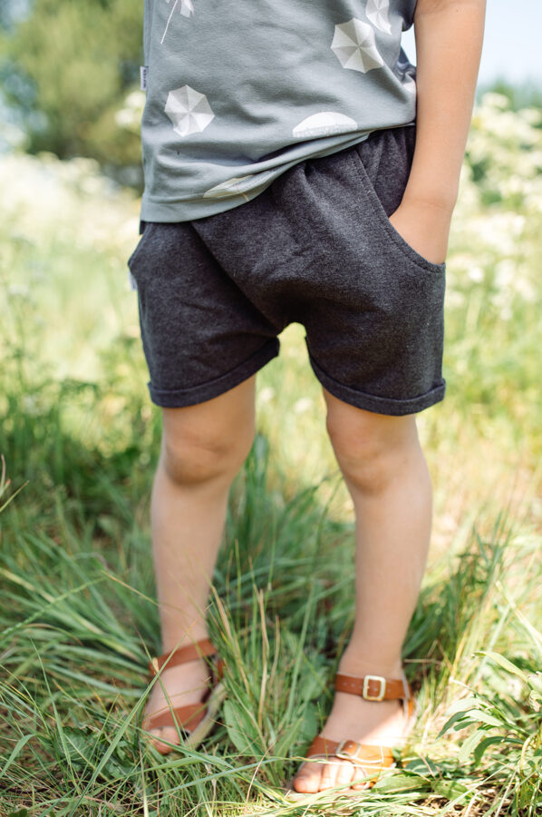 Graphite shorts with pockets