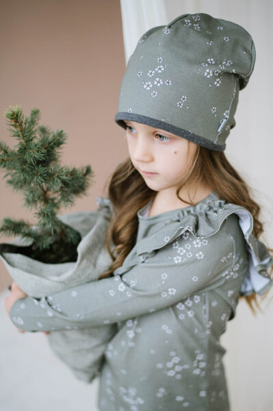 Beanie cepure - Haki ar ziediņiem