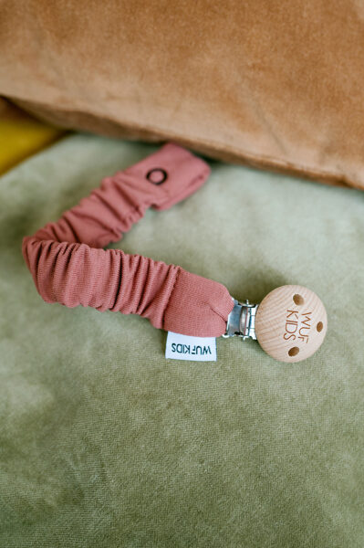 Knupju turamais - Sārts